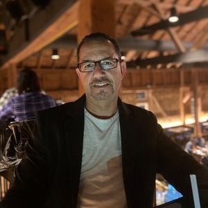 Meet your Posher, Roy